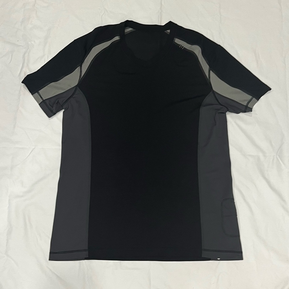 Lululemon Dry Sense Short Sleeve With Pocket